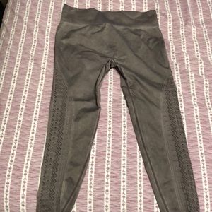 7/8 Fabletics leggings